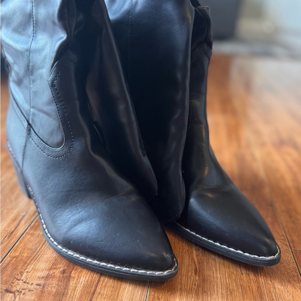 Dream Pairs Black Pointed-Toe Western Heeled Boots